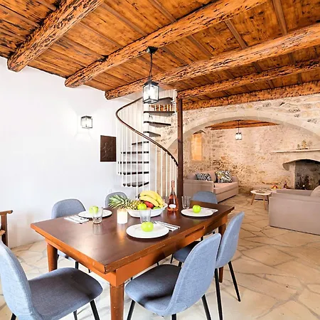 Сasa de vacaciones Berghuette 'villa Barozziana' By Interhome