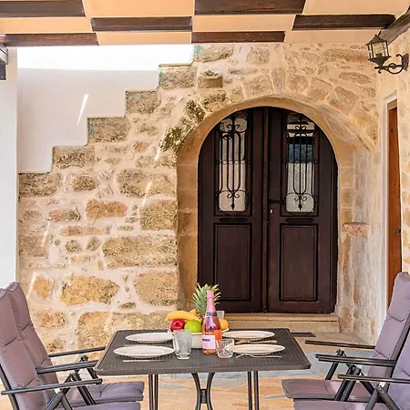 Berghuette 'villa Barozziana' By Interhome *